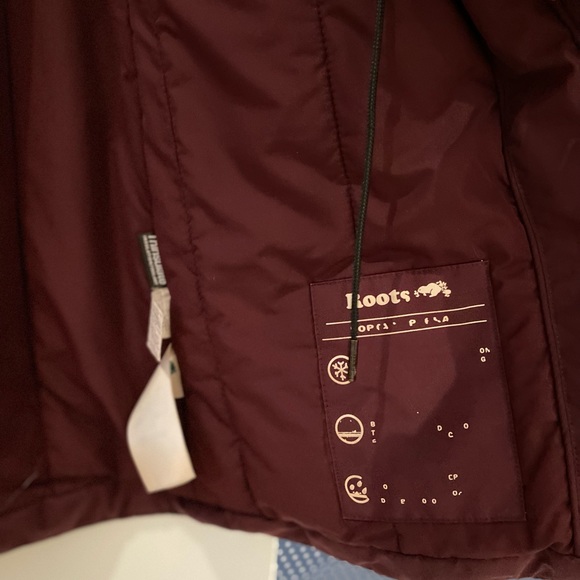 Roots Portage Parka - Picture 3 of 9